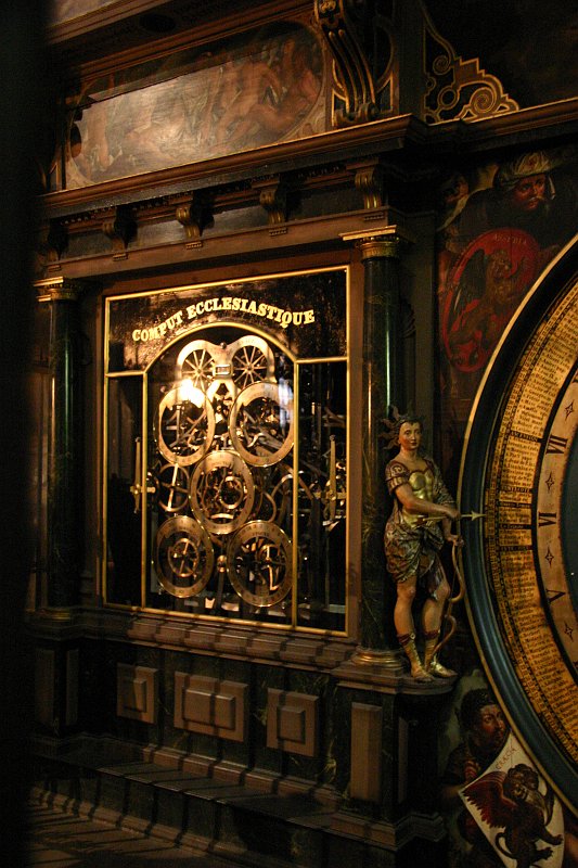CRW_7704_JFR.JPG - Close ups of the Astronomical clock