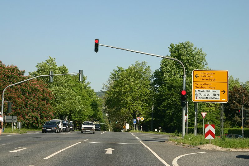 CRW_7373_JFR.JPG - Driving around Frankfurt