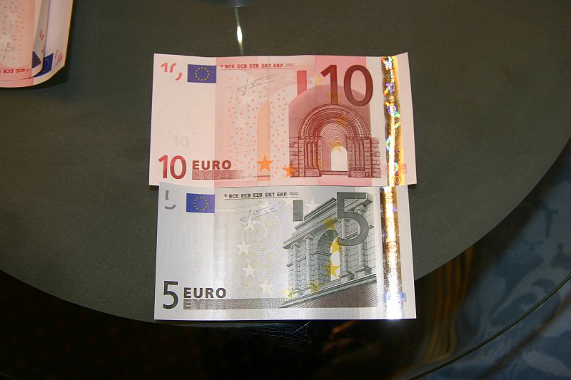 CRW_7468_JFR.JPG - Euro paper money (front)