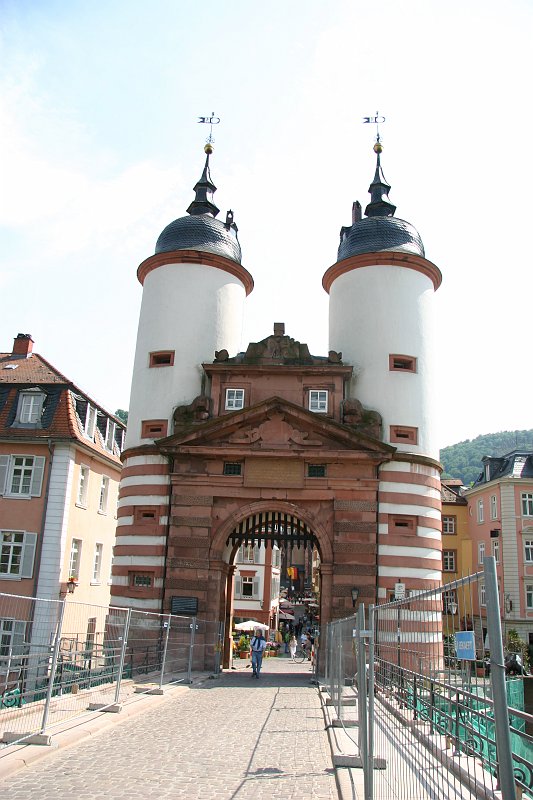 CRW_7659_JFR.JPG - Crossing the bridge